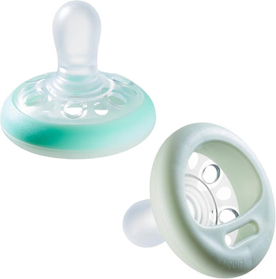 Tommee Tippee Soother Breast-Like Glows at Night 0-6m